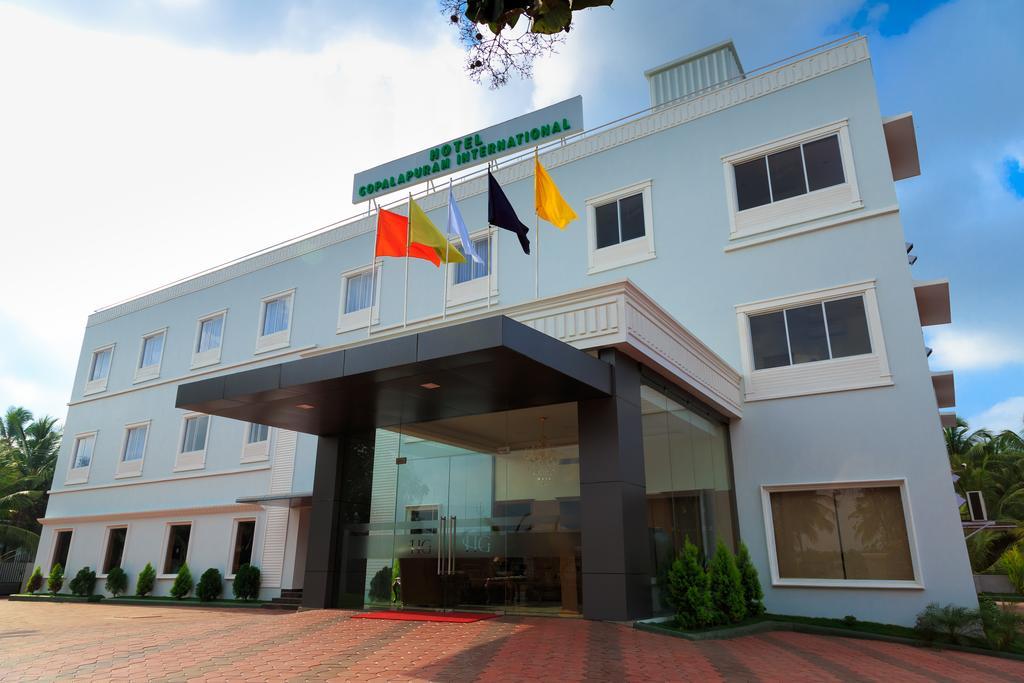 Hotel Gopalapuram International Pollāchi Exterior foto